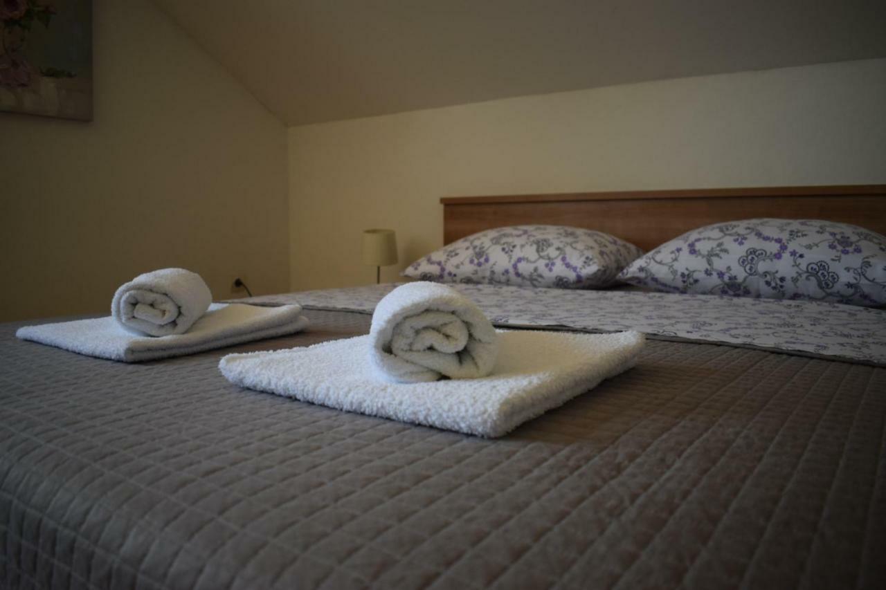Silvia Apartman Szluin